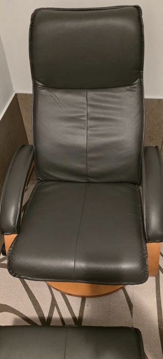 Крісло-Реклайнер зі Шкіри та Пуф