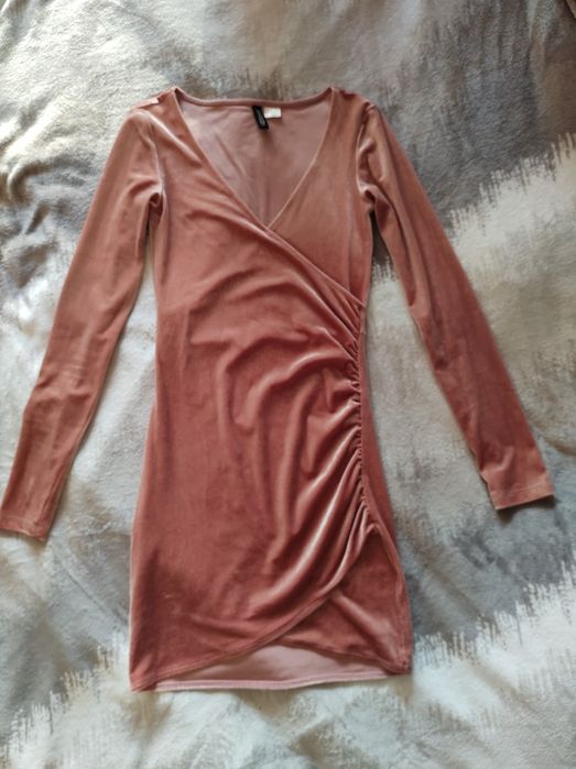 Welurowa sukienka h&m