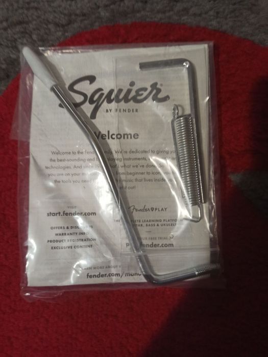 Електрогітара SQUIER by Fender Bullet Stratocaster TREM AWT
Стан нови