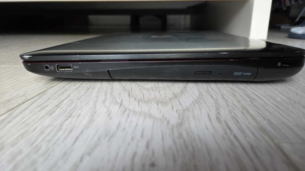Laptop ASUS G551JM