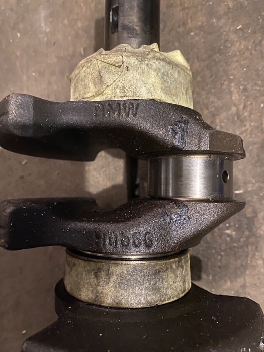 Коленвал m52b20  м50б20 е34 е36