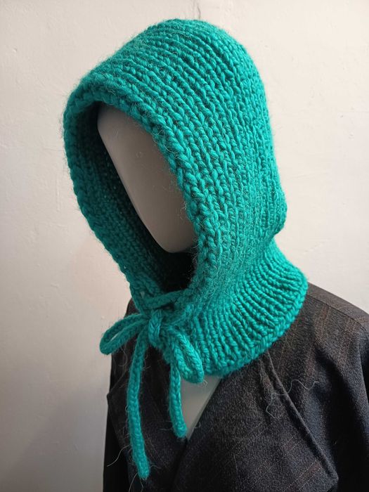 Kaptur wiązany  joella