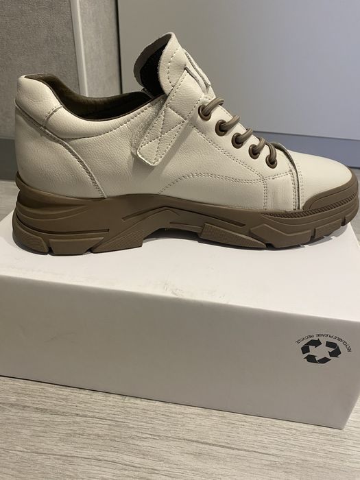 Слипоны Лонза кожа