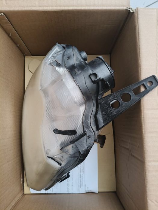 Foco renault  modus 2006