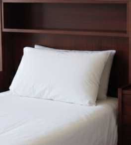 conjunto 3 camas de solteiro com arrumação integrada