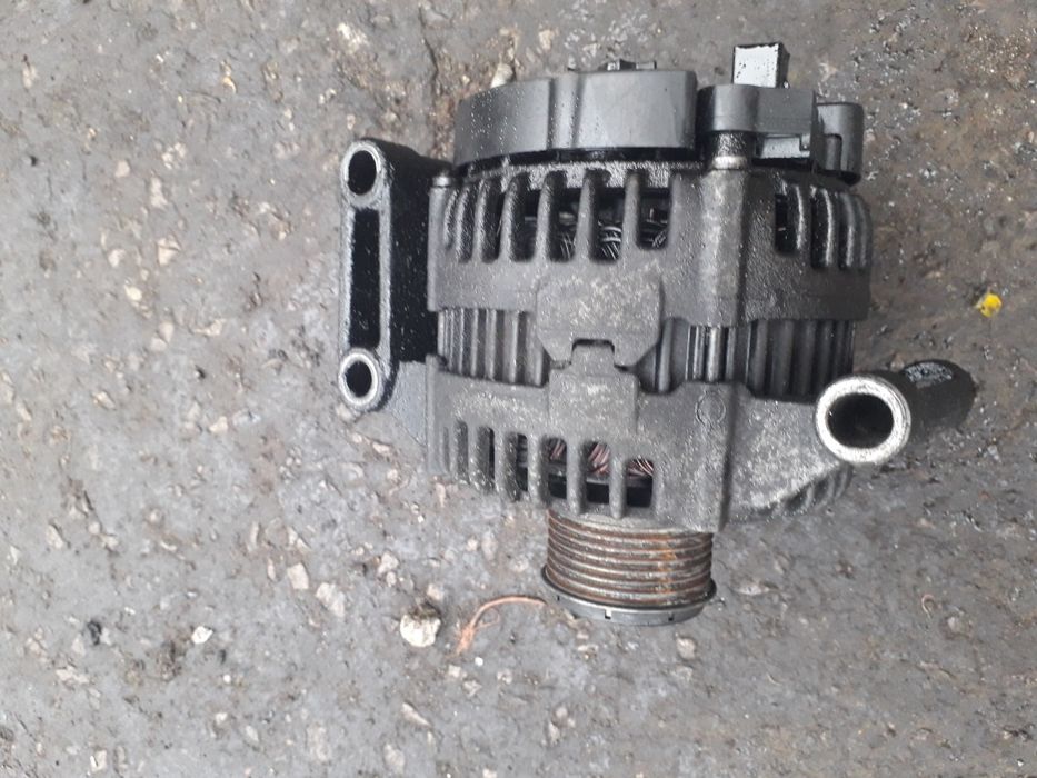 Alternator silnika 2.4 tdi Ford Transit