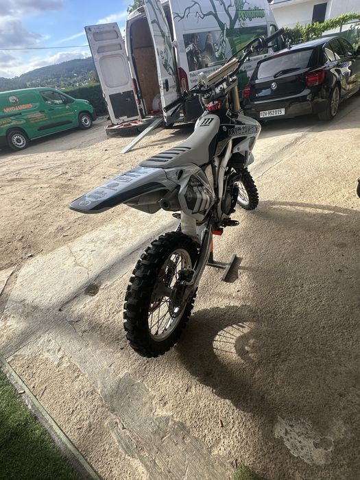 Vendo HONDA CRF 250 R