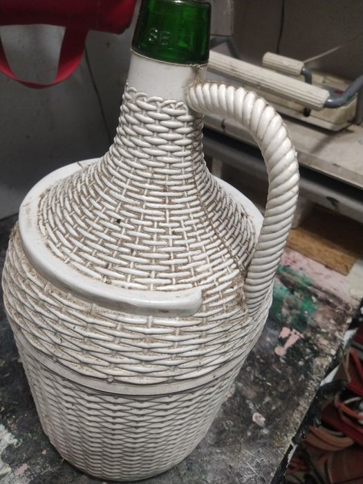 Wine Demijohn441491368193576961