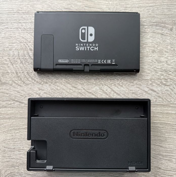 Ninntendo switch, dodatkowy kontroler, pamiec SD 128GB, pokrowiec