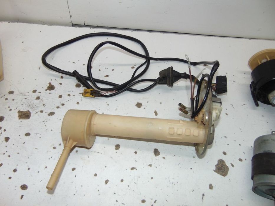 Bmw 735i e32 deposito de gasolina