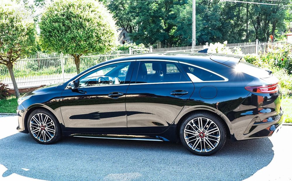 Kia ProCeed