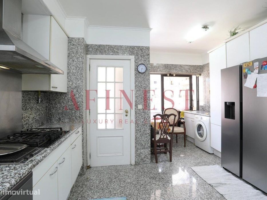 Apartamento T4 No Golden Park Nas Laranjeiras
