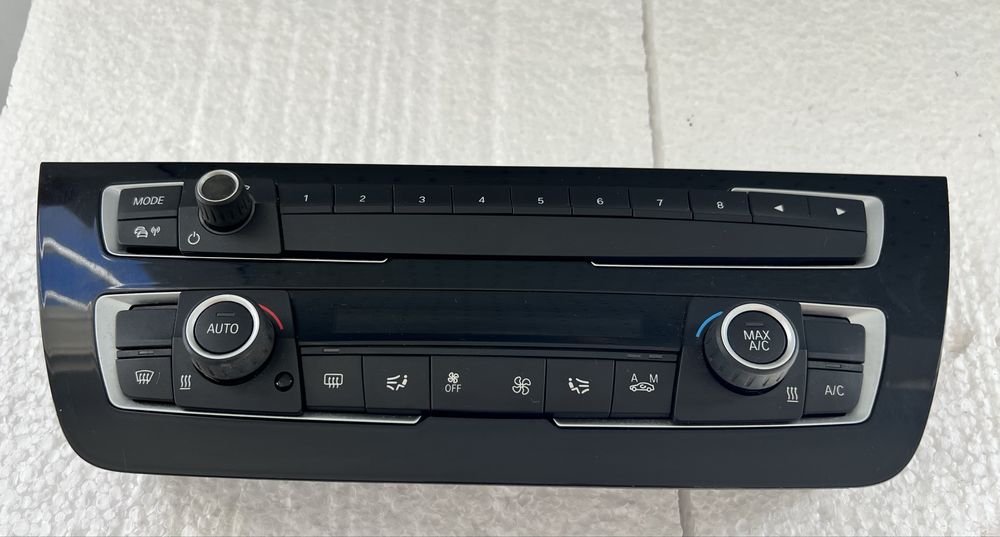 painel de controlo do ar condicionado / climatização (LCI), BMW Série 1 (F20 / F21 LCI) Ref. 6836468 06