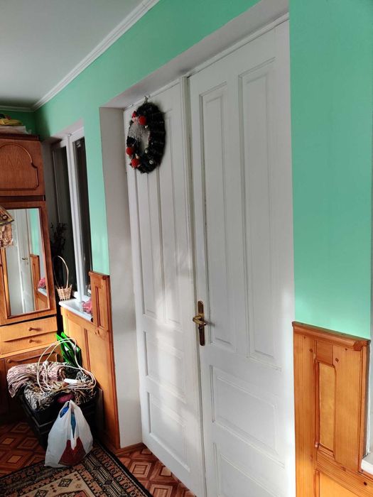 Продається двоповерховий капітальний будинок, район Роші