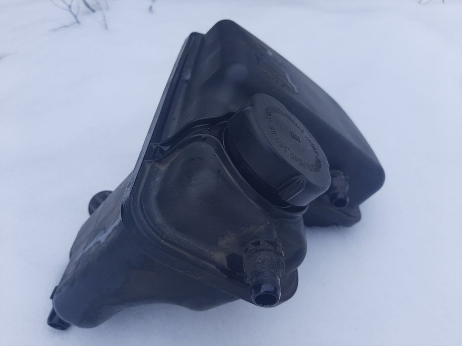 Расширительный бачок БМВ Е65