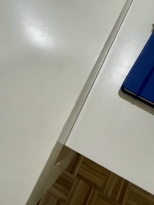 Secretária MALM do IKEA