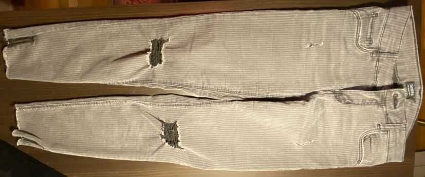 Pakiet spodni 4 pary+bluza gratis+3 pary spodenek (rozm32lub34/XSlubS)