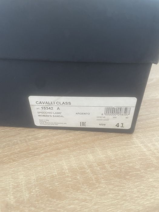 Roberto Cavalli Class sandały na słupku roz.41