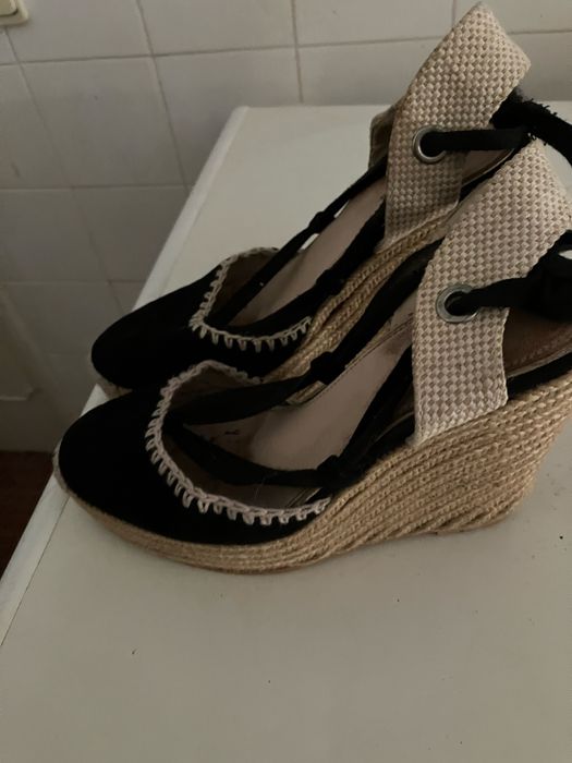 Sandalias fechadas Zara plataforma e sapato alto Zara 38