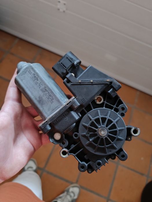 Audi A3 8L Elevador vidro da frente lado direito