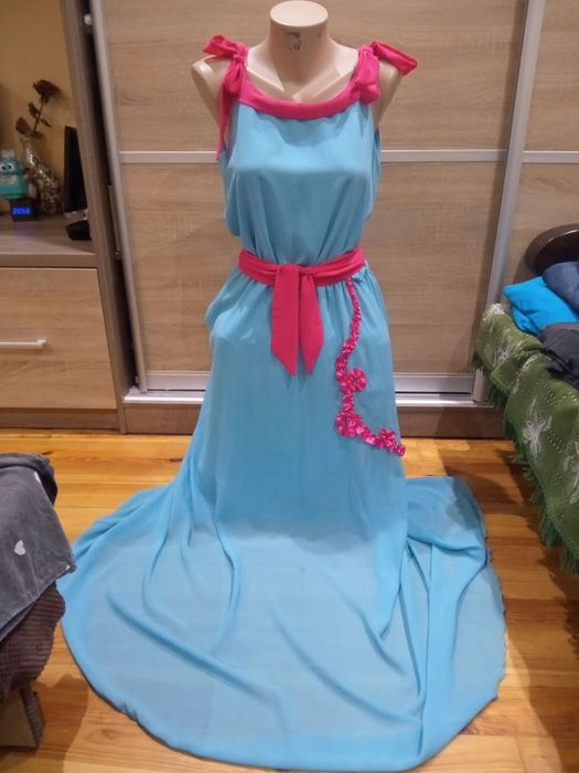 Женское платье размер с/м