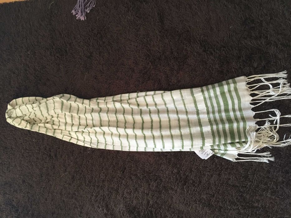 lenco verde e branco hm