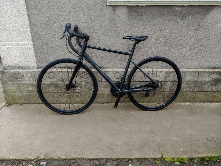 Шосейник  Гравійник, Triban 500