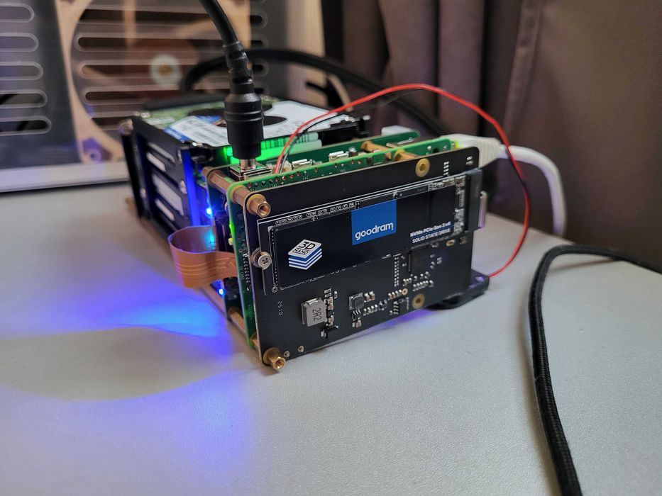 Radxa Penta SATA HAT Top Board X872 NVME для Raspberry Pi5 8GB