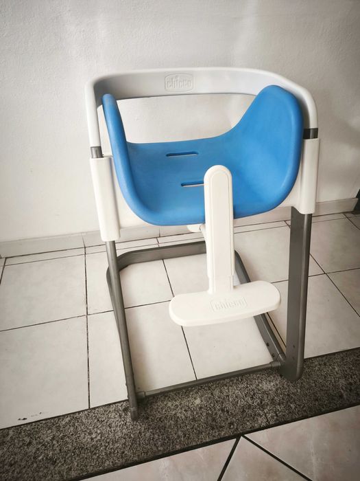 Cadeira de Papa Chicco I-Sit – Completa, Estável e Ajustável
