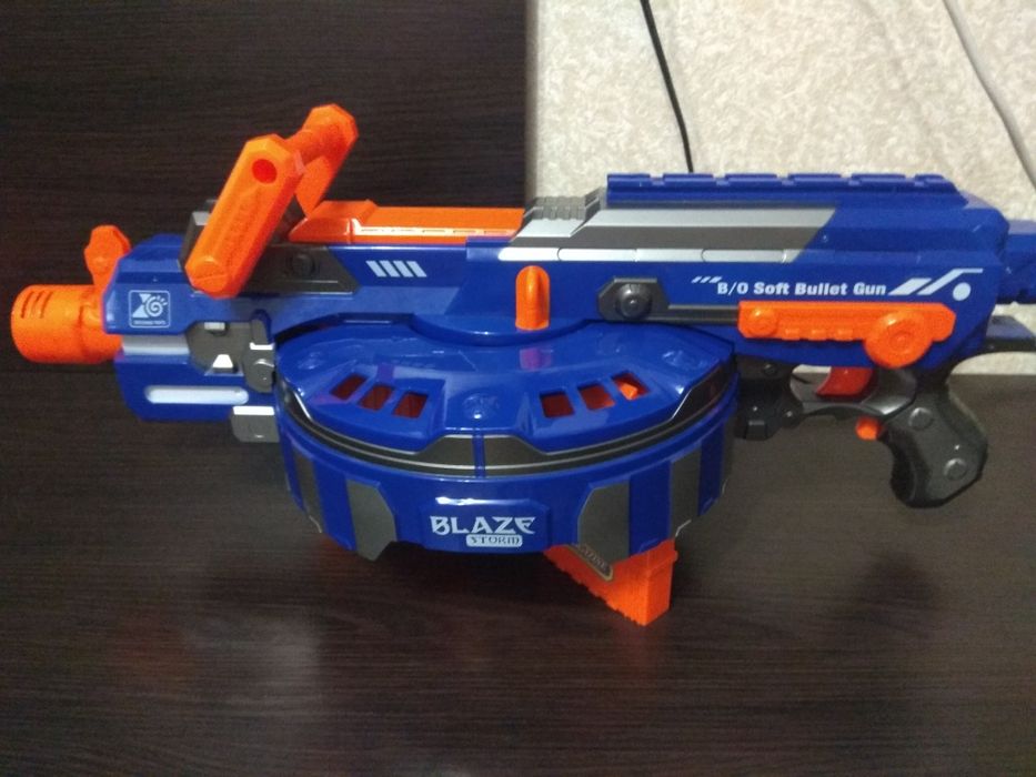 Пистолеты Nerf игрушечные