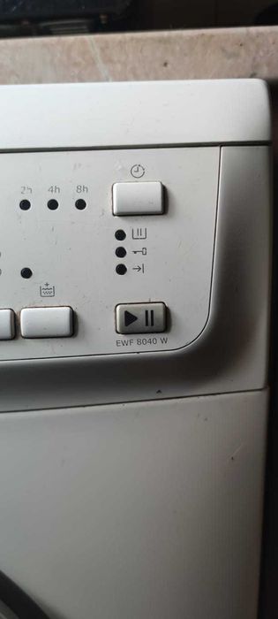 Пральна машина Electrolux EWF8040W