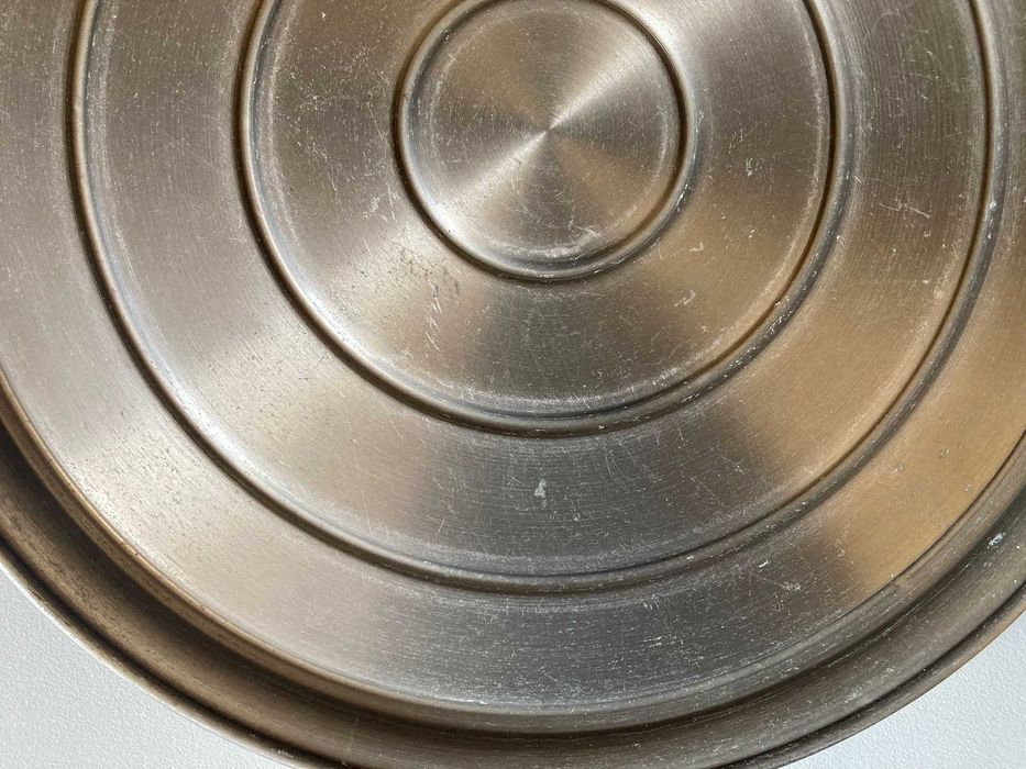 Bandeja de Metal (~38cm diâmetro)