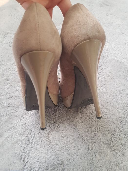 Buty 38 beżowe khaki włoskie mario bolucci