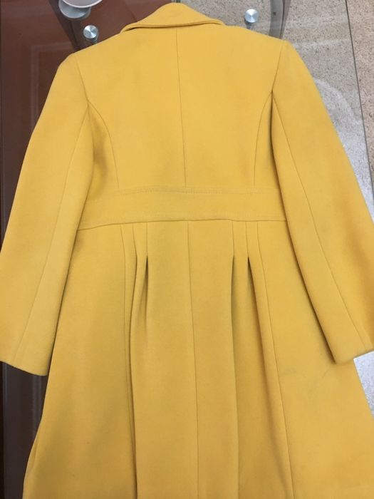 Продам пальто (плащ) , на девочку