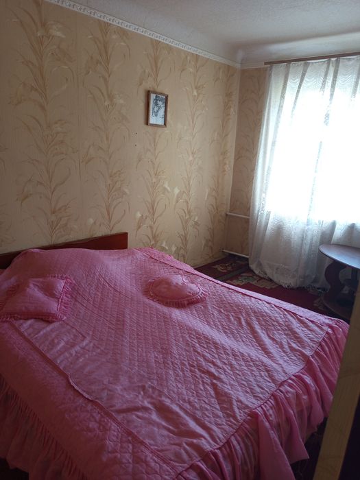 Продам 2ух комн.гостинку