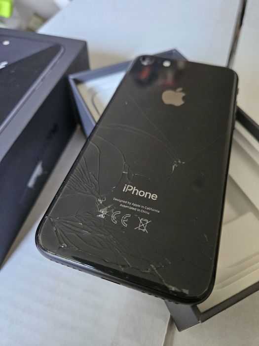 iPhone 6s + iPhone 8