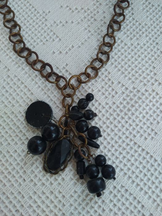 Colar comprido estilo étnico preto, original