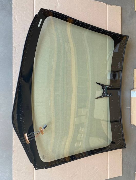 Автоскло лобове (вітрове) Tesla Model 3 | 1524886-00-B