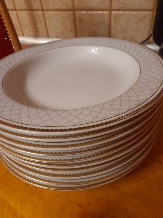 Komplet talerzy obiadowych