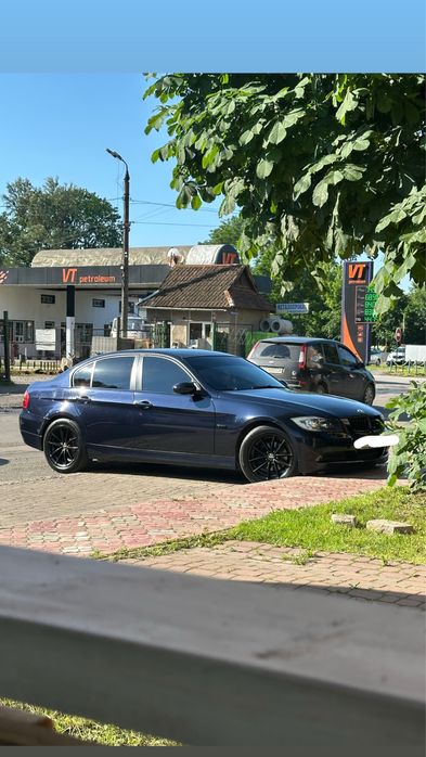 Bmw e90 2006 рік 2.0 бенз