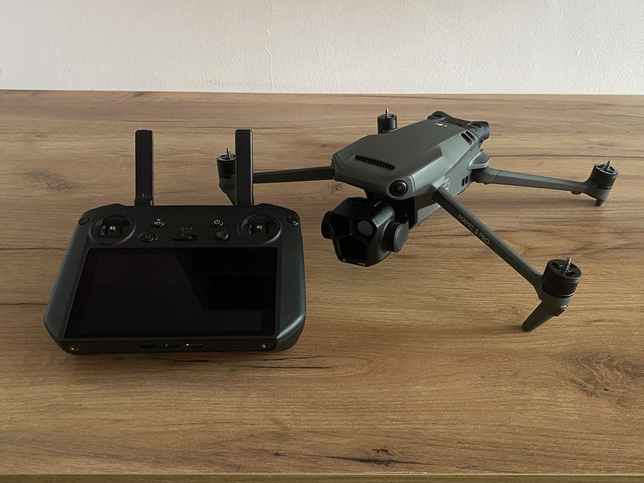 DJI MAVIC 3 PRO fly more combo