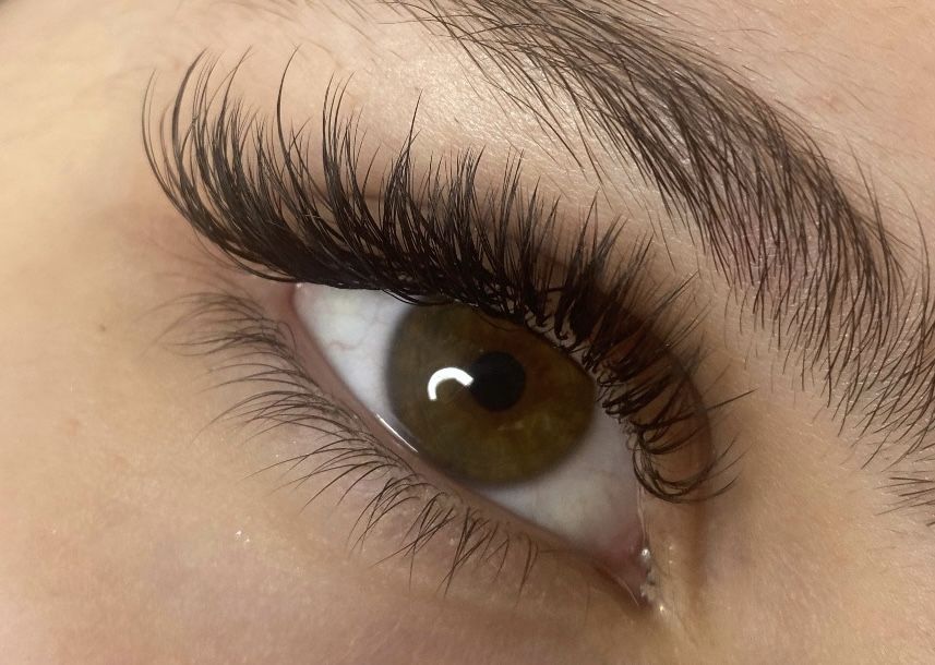 Наращивание  ресниц  Харьков Салтовка  Ламинирование ресниц Брови