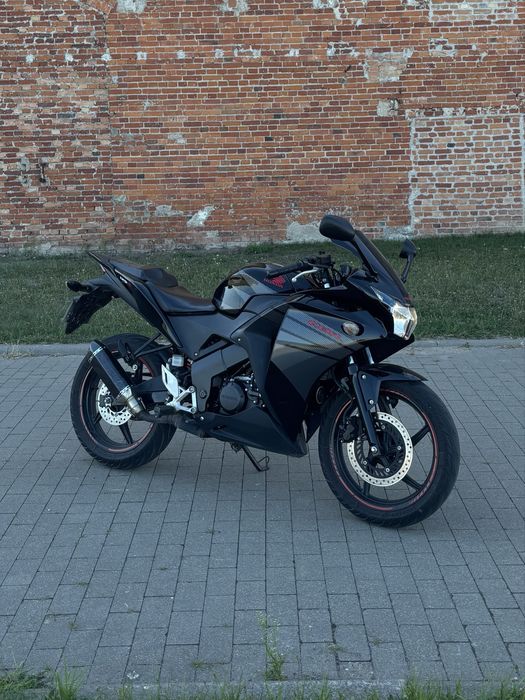 Honda CBR125R JC50