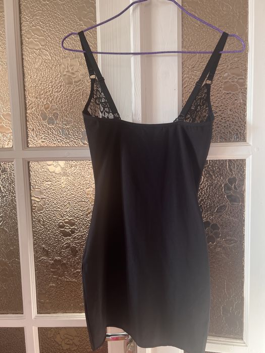 Коригуюча сукня