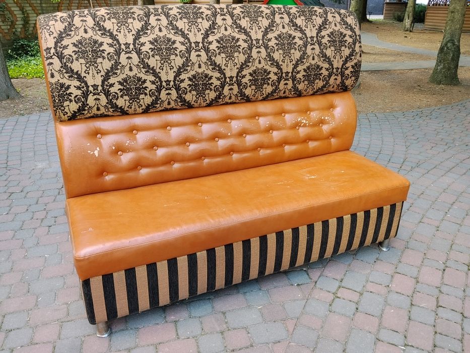 Продам дивани вуличні