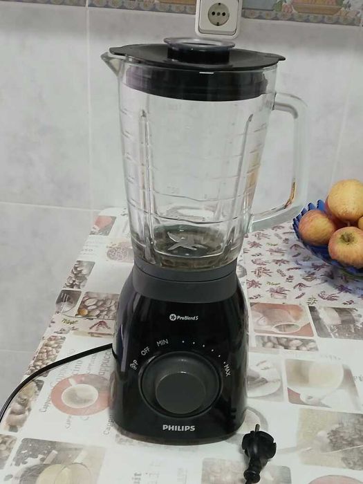 PHILIPS – Liquidificadora HR2173