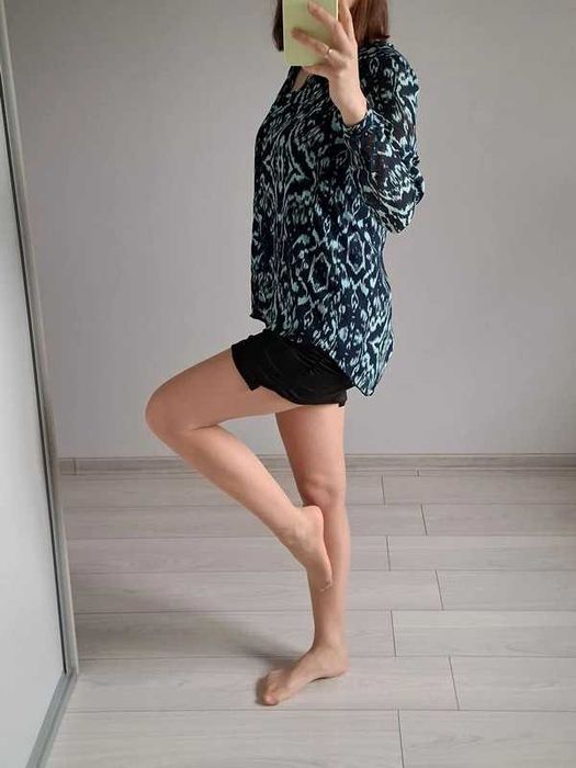 Bluzka koszulowa transparentna we wzory stójka S 36 Vila