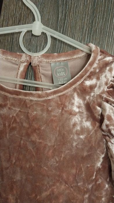 Сукня для дівчинки 122 розмір