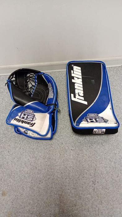 Łapaczka i odbijaczka bramkarska