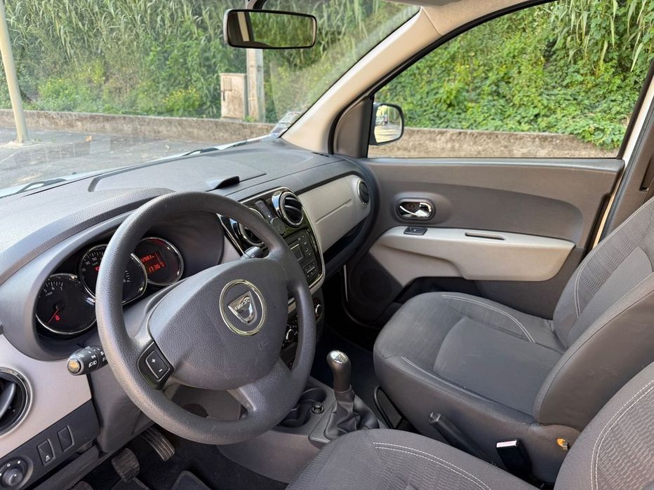 Dacia Lodgy